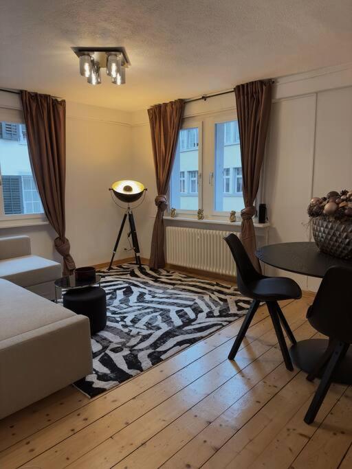 Suesse Wohnung In Zuercher Altstadt 3 Zúrich Exterior foto