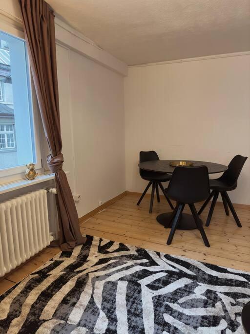 Suesse Wohnung In Zuercher Altstadt 3 Zúrich Exterior foto